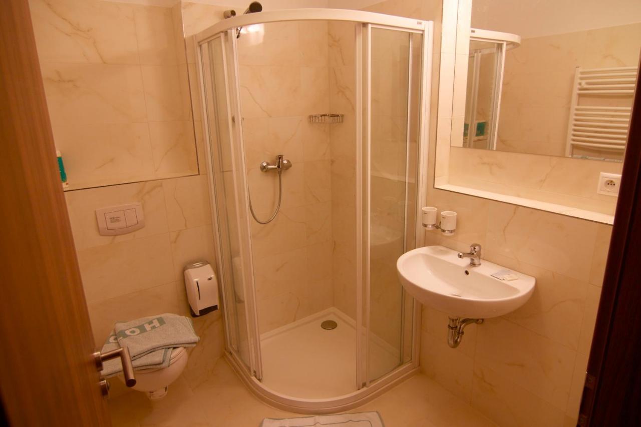 Hotel Klika Ceske Budejovice Extérieur photo